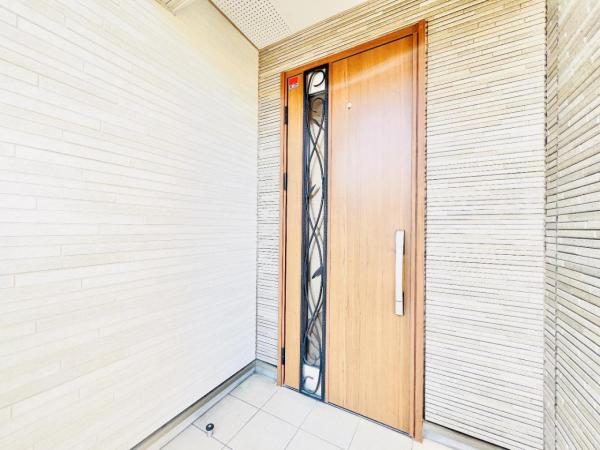 木更津市金田東６丁目 中古戸建 玄関