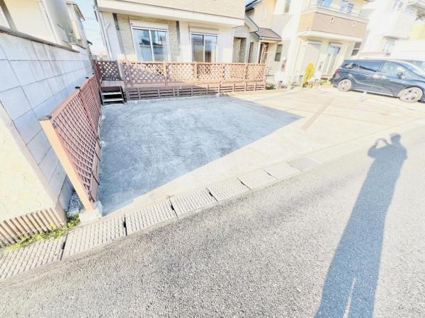 木更津市金田東６丁目 中古戸建 駐車場