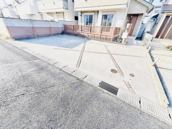 木更津市金田東６丁目 中古戸建 駐車場