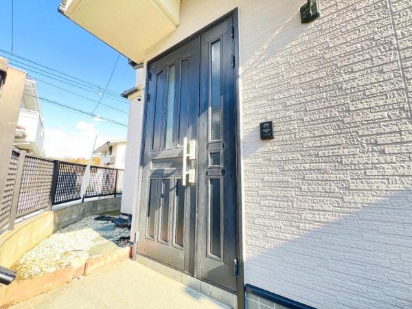 横浜市栄区本郷台５丁目 中古戸建 玄関