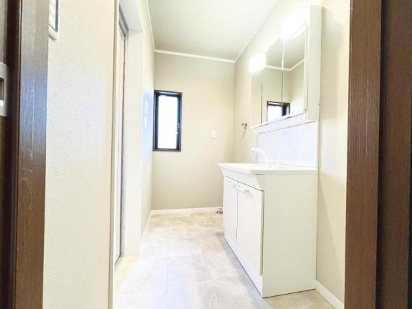 横浜市栄区本郷台５丁目 中古戸建 脱衣所