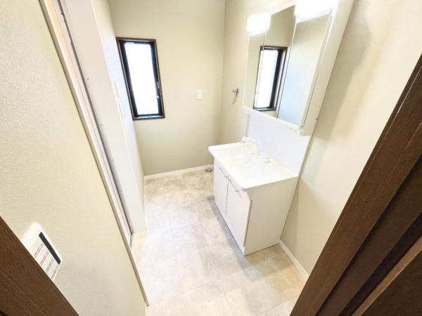 横浜市栄区本郷台５丁目 中古戸建 脱衣所