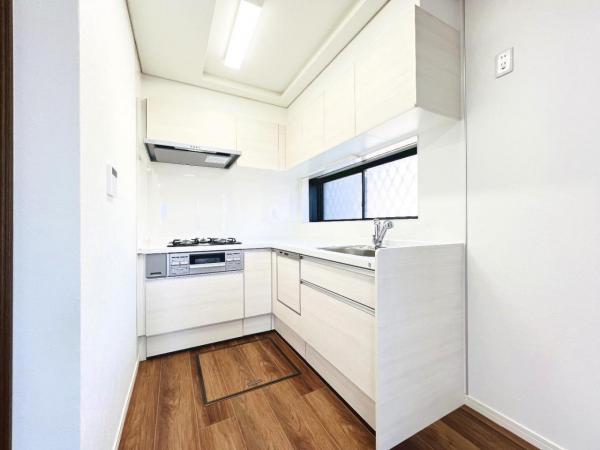 横浜市栄区本郷台５丁目 中古戸建 キッチン