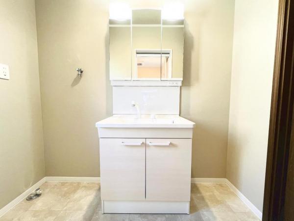 横浜市栄区本郷台５丁目 中古戸建 洗面化粧台