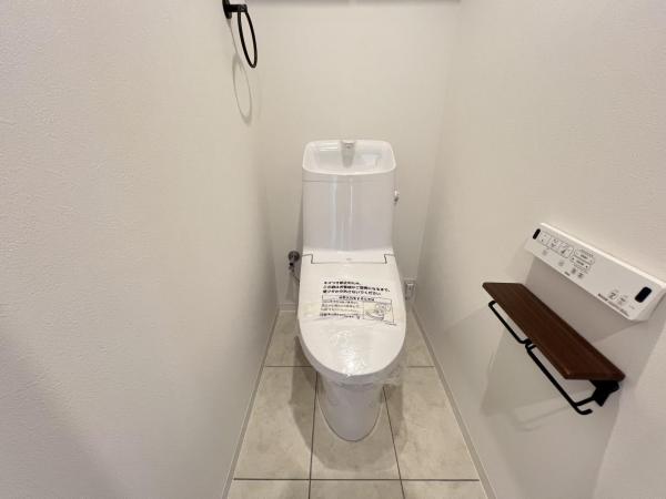 横浜市旭区上白根２丁目 中古戸建 トイレ