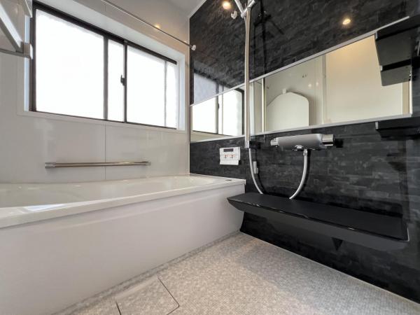 横浜市旭区上白根２丁目 中古戸建 浴室