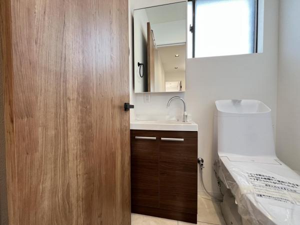 横浜市旭区上白根２丁目 中古戸建 トイレ