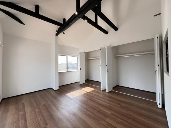 横浜市旭区上白根２丁目 中古戸建 収納