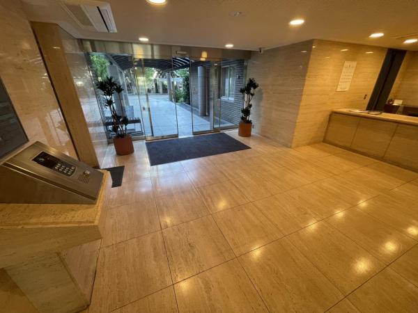 エステ・スクエア成瀬壱番館 エントランスホール