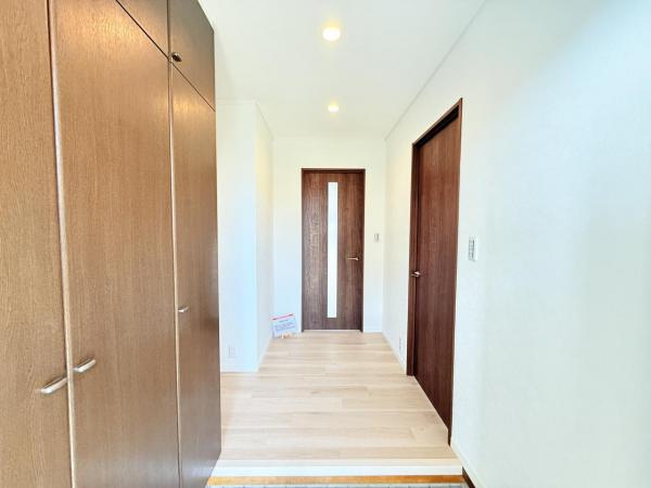 千葉市花見川区幕張本郷７丁目 中古戸建 玄関