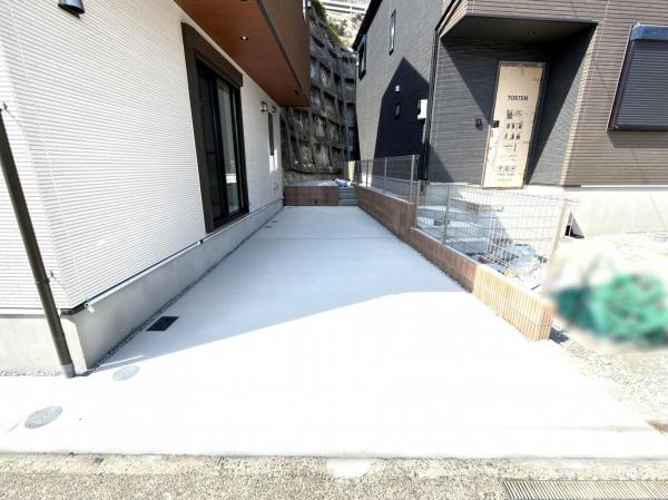 横須賀市上町３丁目 戸建 駐車場