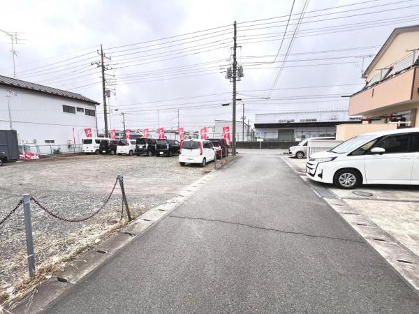 厚木市山際 中古戸建 前面道路含む現地写真