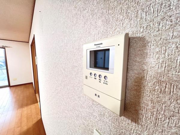 厚木市山際 中古戸建 TVモニター付きインターフォン