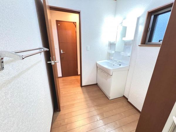 厚木市山際 中古戸建 脱衣所