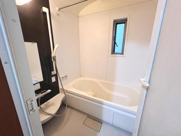 厚木市山際 中古戸建 浴室