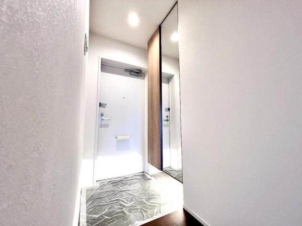 コスモ立川サングレイス 玄関