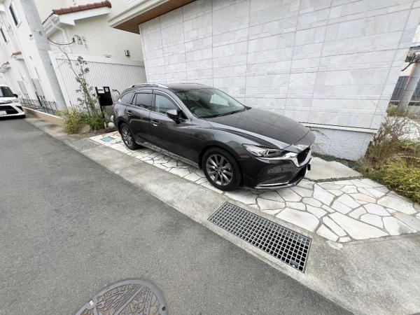 小田原市栢山 中古戸建 駐車場