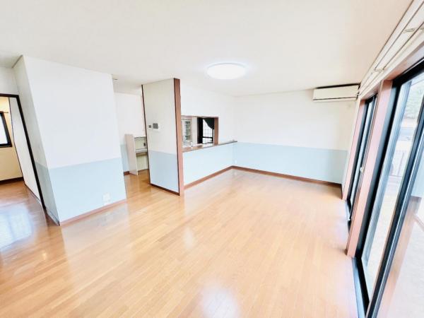 木更津市羽鳥野２丁目 中古戸建 リビングダイニング