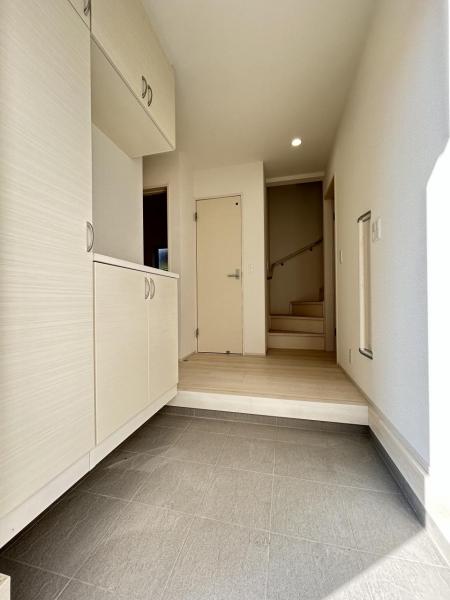 松戸市八ケ崎23ー2期 玄関