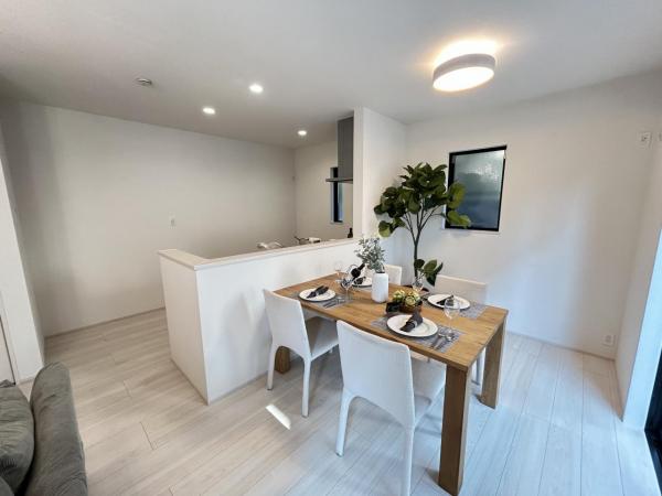 松戸市八ケ崎23ー2期 ダイニングキッチン