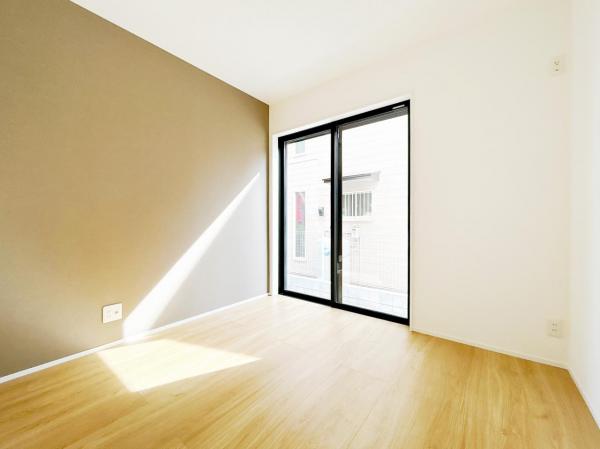 秦野市堀川 戸建 洋室