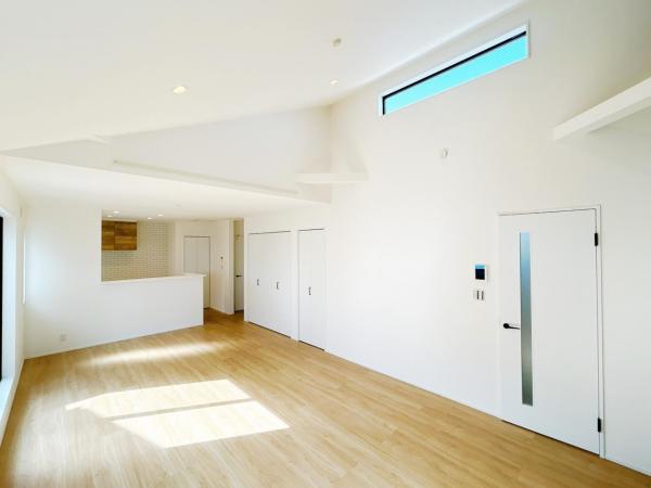 秦野市堀川 戸建 リビング