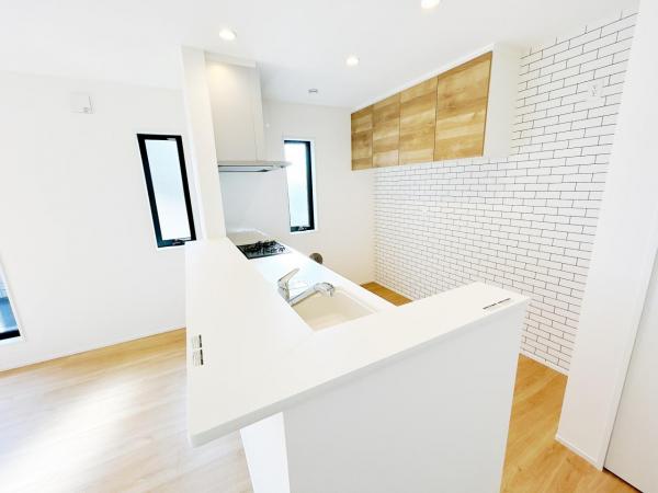 秦野市堀川 戸建 ダイニングキッチン