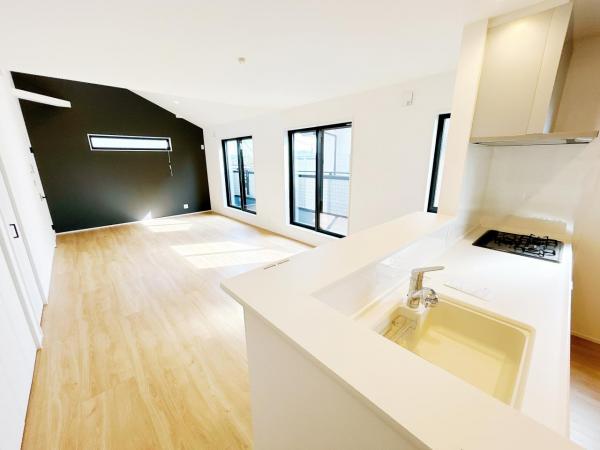 秦野市堀川 戸建 リビング