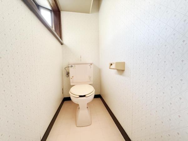 小田原市飯田岡 中古戸建 トイレ