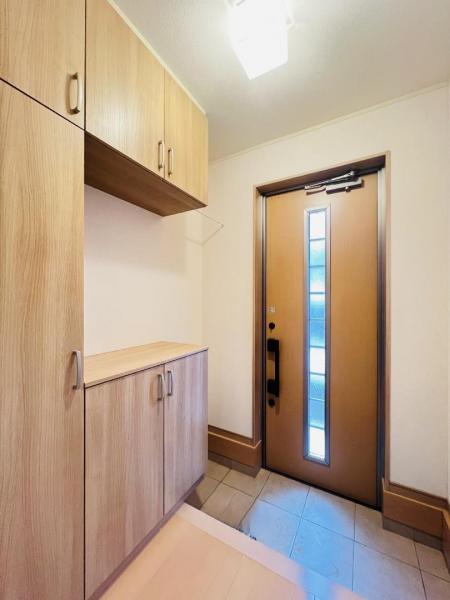 愛甲郡愛川町角田 中古戸建 玄関(共用部)