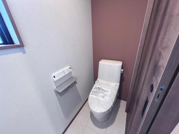 綾瀬市大上８丁目 戸建 トイレ