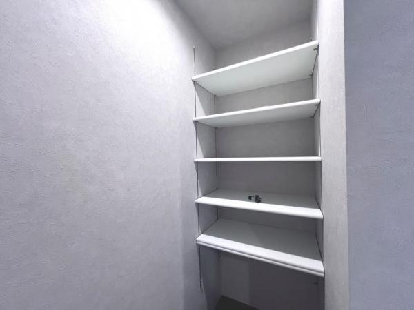 綾瀬市大上８丁目 戸建 収納