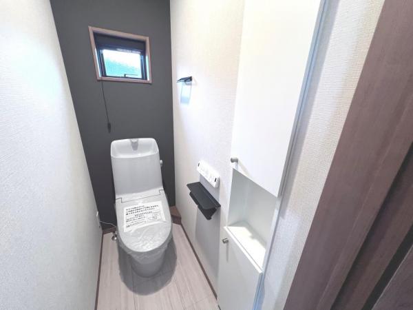 綾瀬市大上８丁目 戸建 トイレ