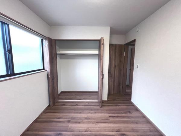 綾瀬市大上８丁目 戸建 収納