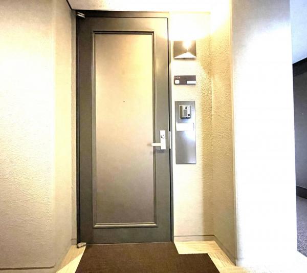エステ・スクエア成瀬壱番館 玄関