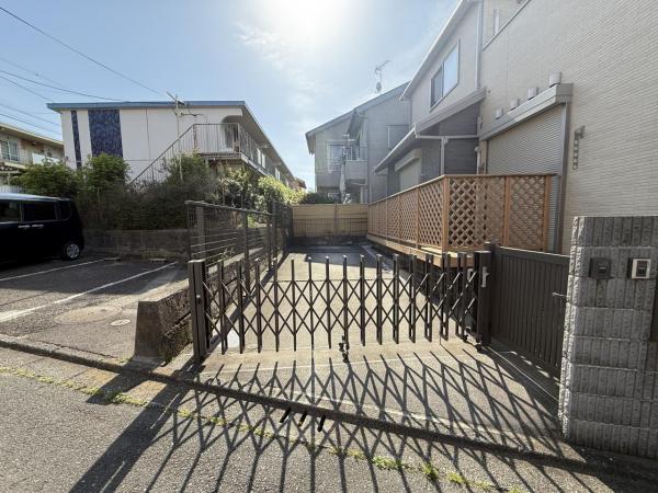 町田市成瀬が丘３丁目 中古戸建 駐車場