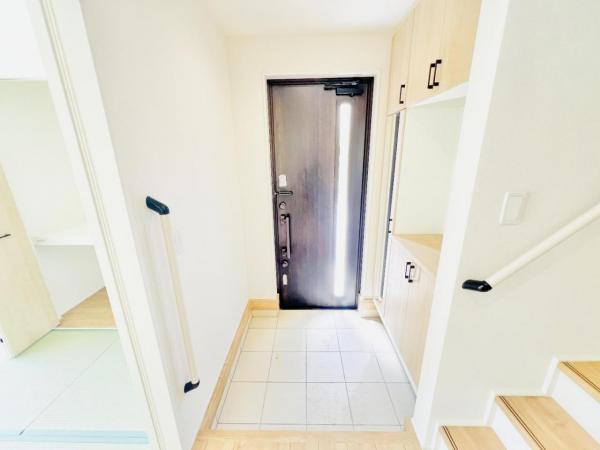 市原市諏訪23ー1期 玄関