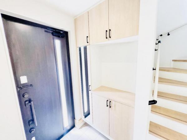 市原市諏訪23ー1期 玄関