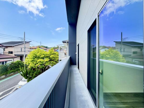 横須賀市岩戸５丁目 中古戸建 バルコニー