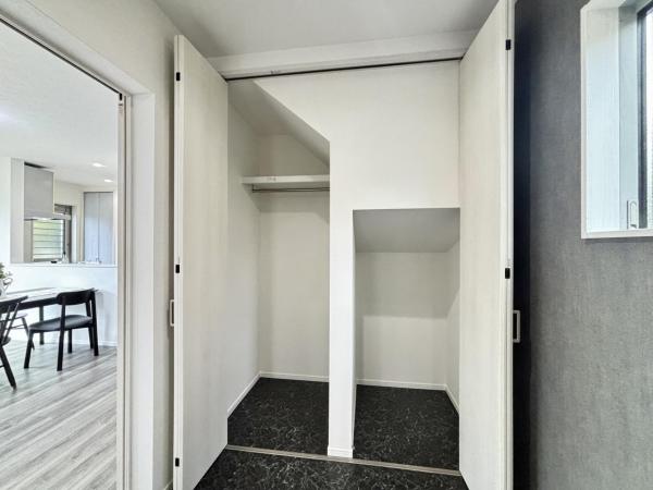 横須賀市岩戸５丁目 中古戸建 収納