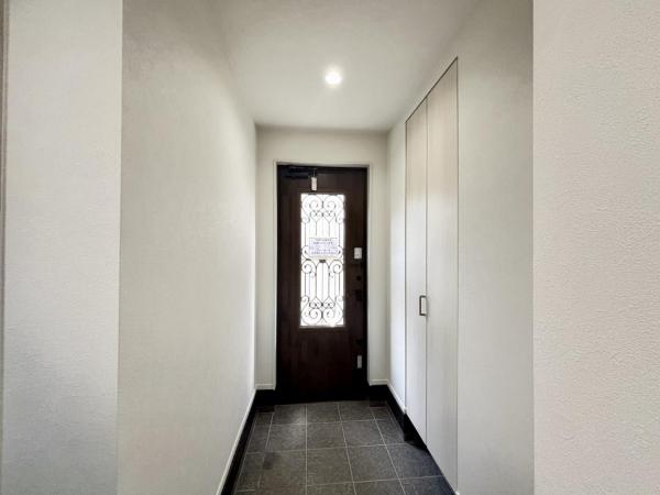 横須賀市岩戸５丁目 中古戸建 玄関