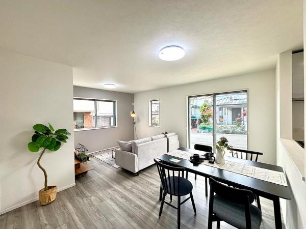 横須賀市岩戸５丁目 中古戸建 リビングダイニング