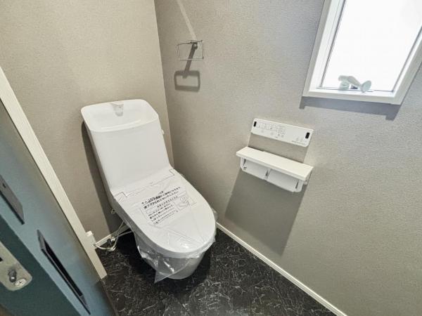 横須賀市岩戸５丁目 中古戸建 トイレ