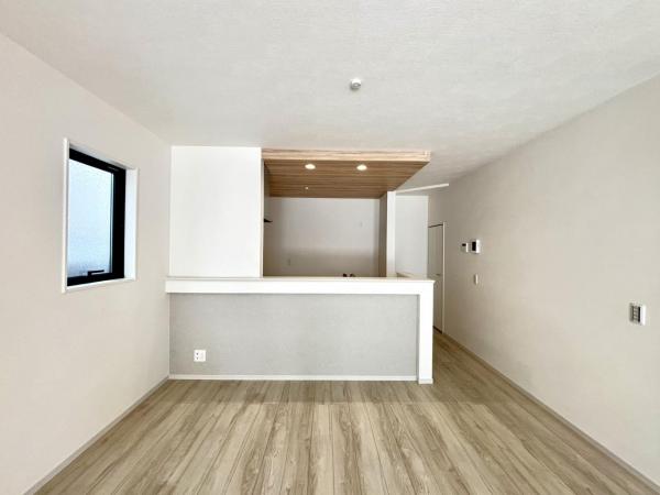 横浜市金沢区富岡西２期　 戸建 ダイニング