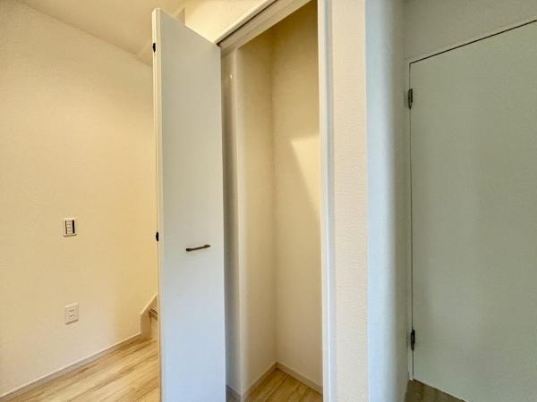 横浜市金沢区富岡西２期　 戸建 収納