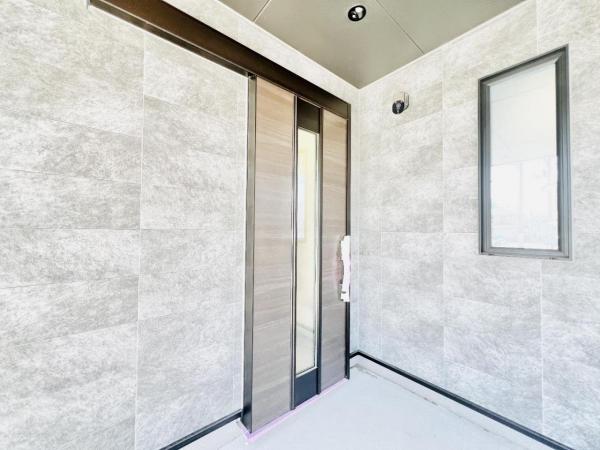 木更津市中央２丁目 戸建 玄関