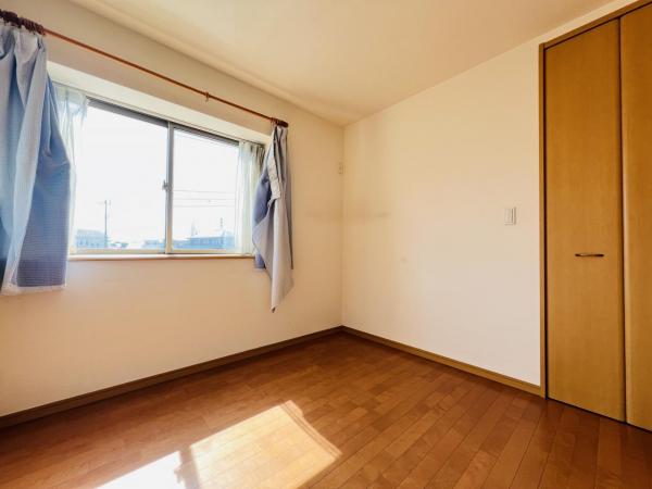 相模原市南区下溝 中古戸建 寝室