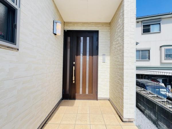 相模原市南区下溝 中古戸建 玄関