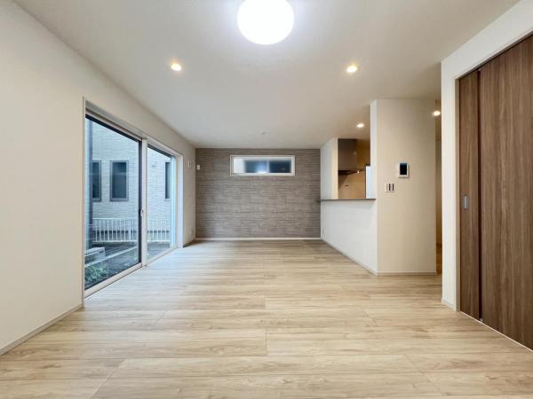 藤沢市高倉9期 リビングダイニング