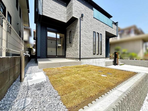 横須賀市ハイランド３丁目 戸建 庭